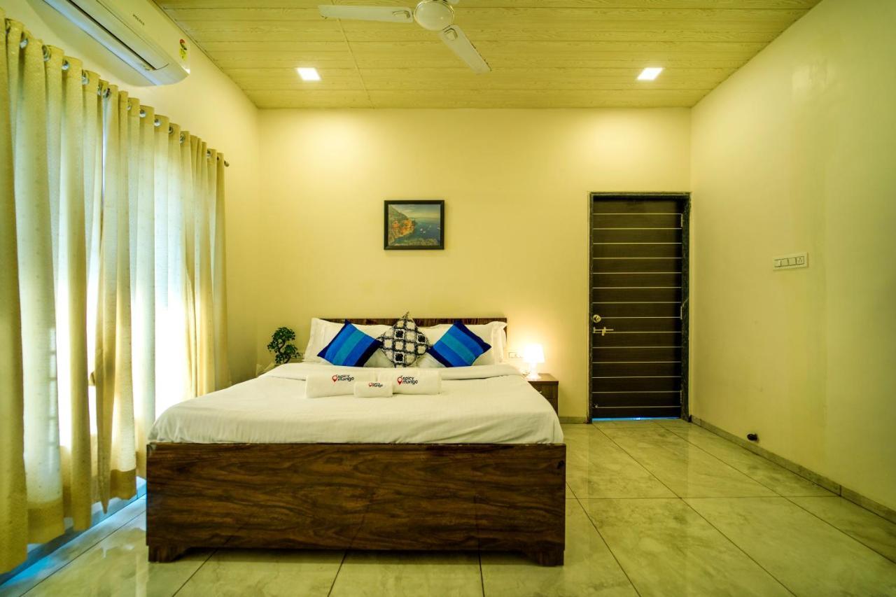 Spicy Mango Villa Insam - Hill View Villa In Карджат Екстериор снимка